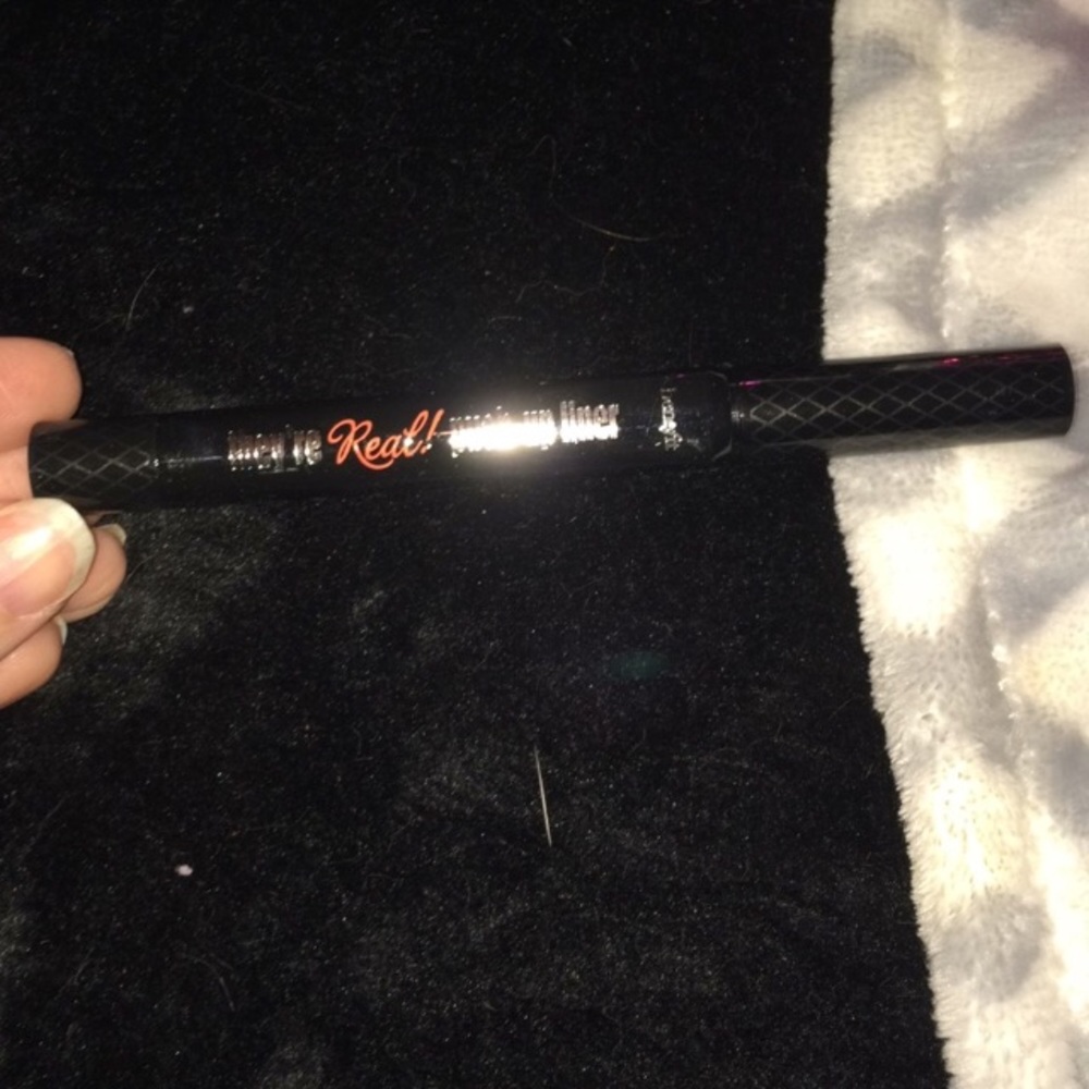 Brand new benefit cosmetics push up liner
